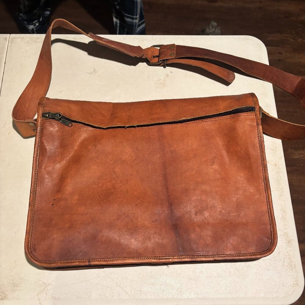Vintage Leather Shell Everyday Travel Going Out Shoulder Laptop Messenger Bag